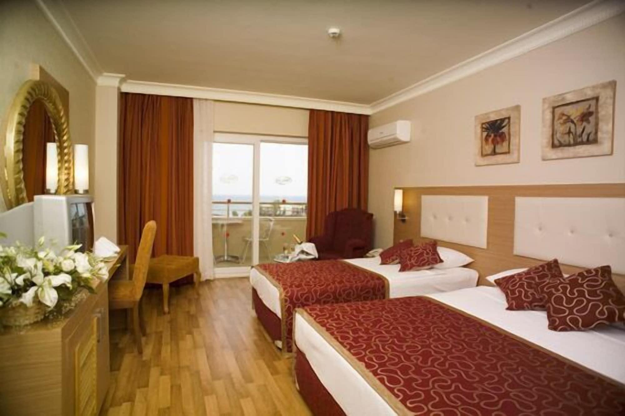 Alaiye Resort & Spa Hotel เอาซัลลาร์ ภายนอก รูปภาพ