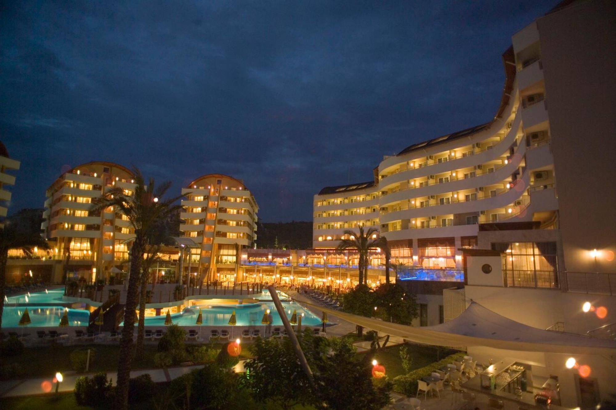 Alaiye Resort & Spa Hotel เอาซัลลาร์ ภายนอก รูปภาพ